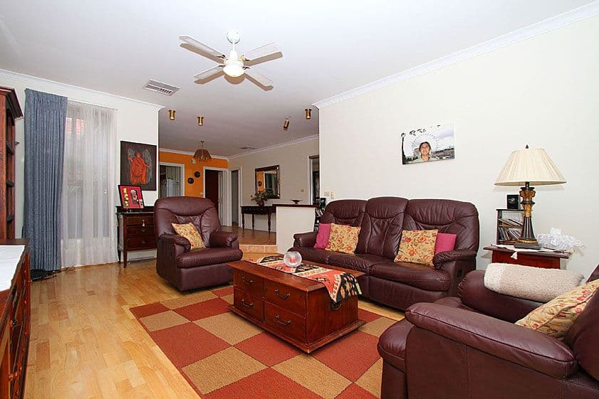 3 Metropolitan Avenue, CRAIGIEBURN VIC 3064, Craigieburn - Thumbnail 4