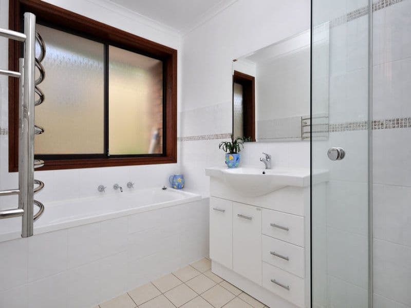 31 Outlook Drive, ABERFOYLE PARK SA 5159, Aberfoyle Park - Thumbnail 3