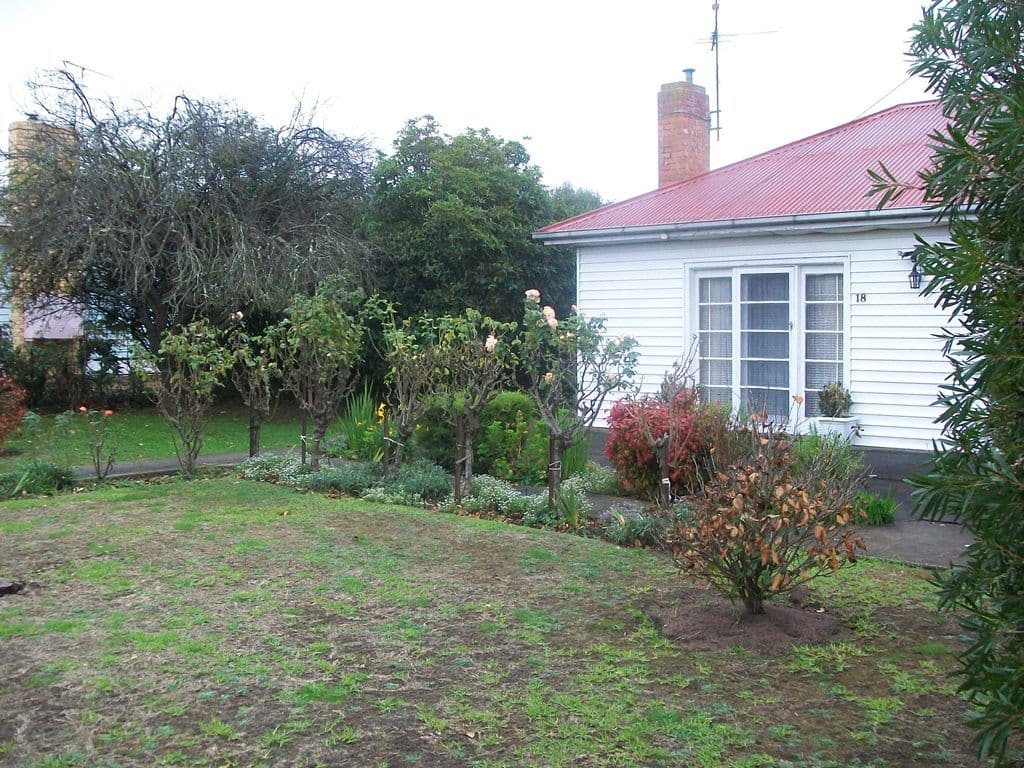 18 William Street, LISMORE VIC 3324, Lismore - Thumbnail 2