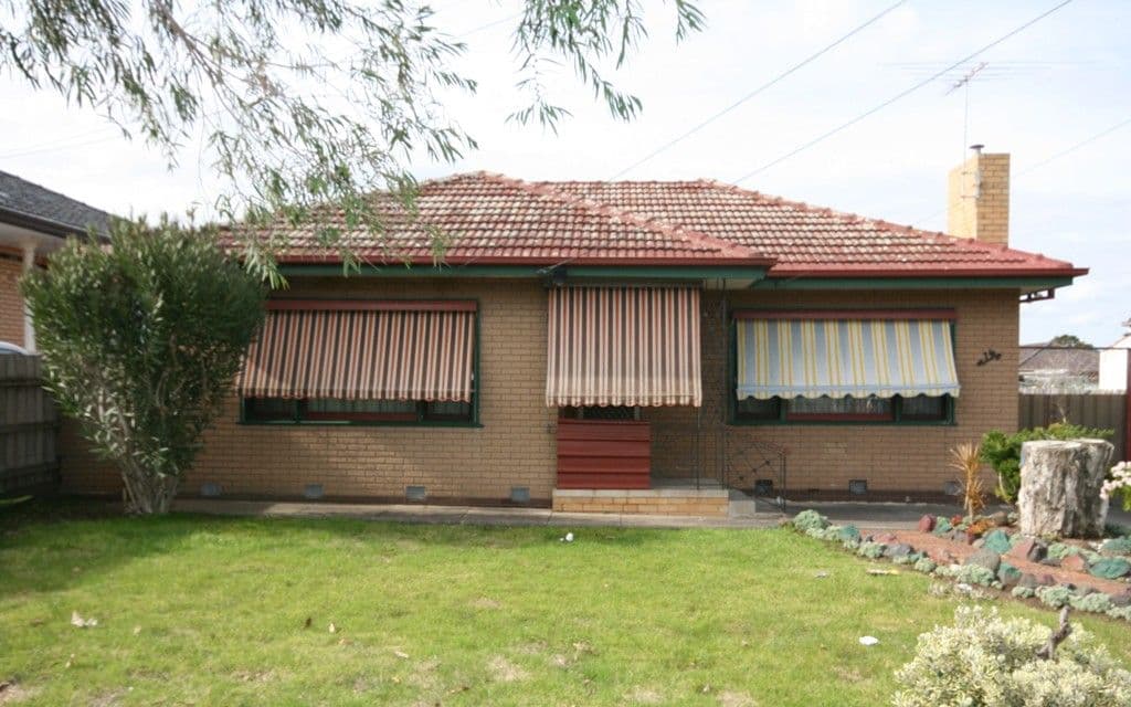 14 Vincent Avenue, ST ALBANS VIC 3021, St Albans - Image 1