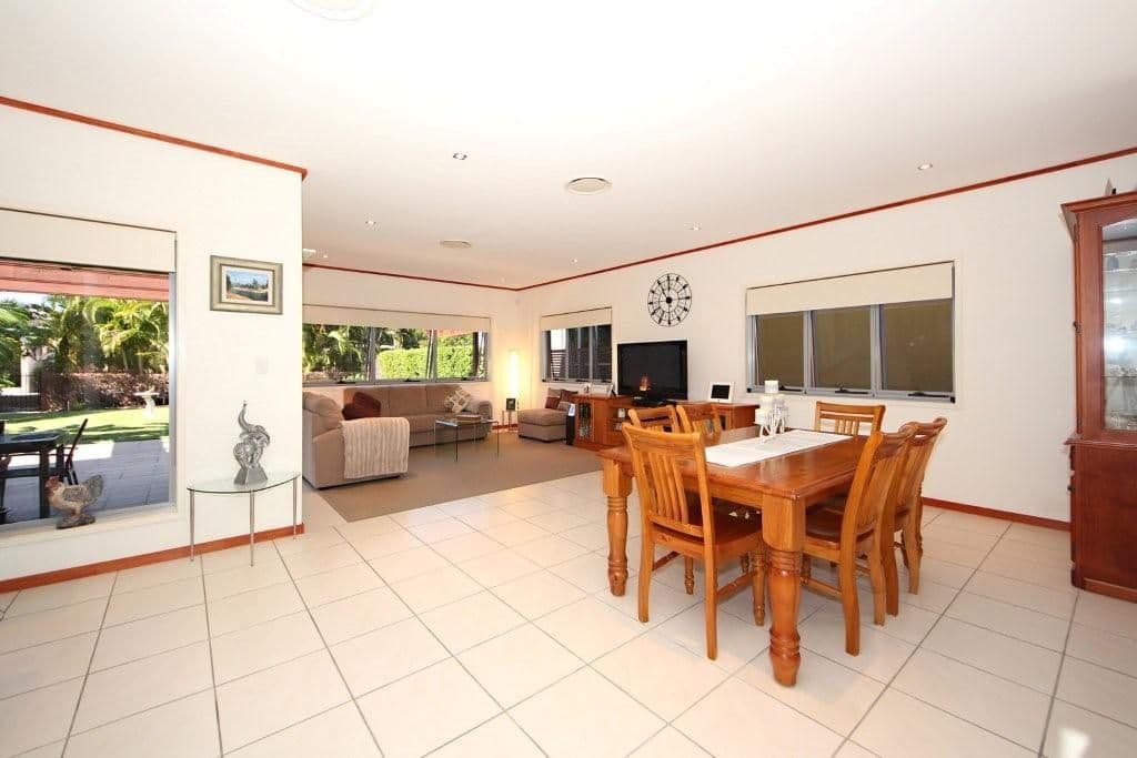 8 Spinnaker Drive, SANDSTONE POINT QLD 4511, Sandstone Point - Thumbnail 8