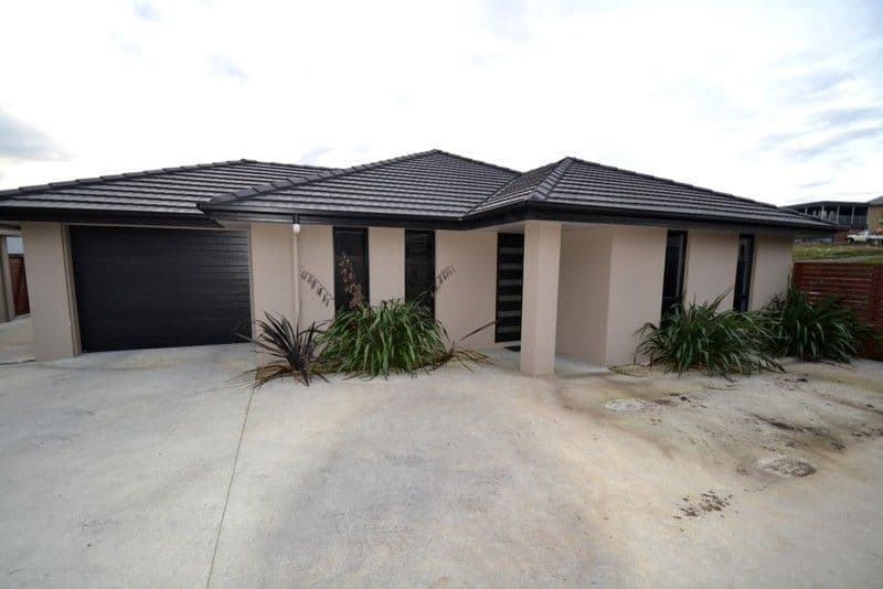 2/4 Statesman Place, NEWNHAM TAS 7248, Newnham - Image 1