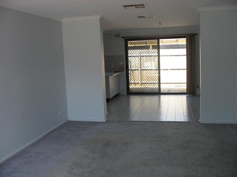 9/99-101 Mickleham Road, TULLAMARINE VIC 3043, Tullamarine - Thumbnail 3