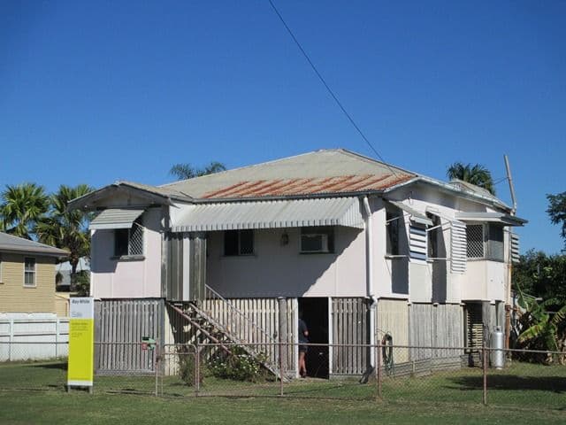 70 Tenth Avenue, RAILWAY ESTATE QLD 4810, Railway Estate - Thumbnail 3