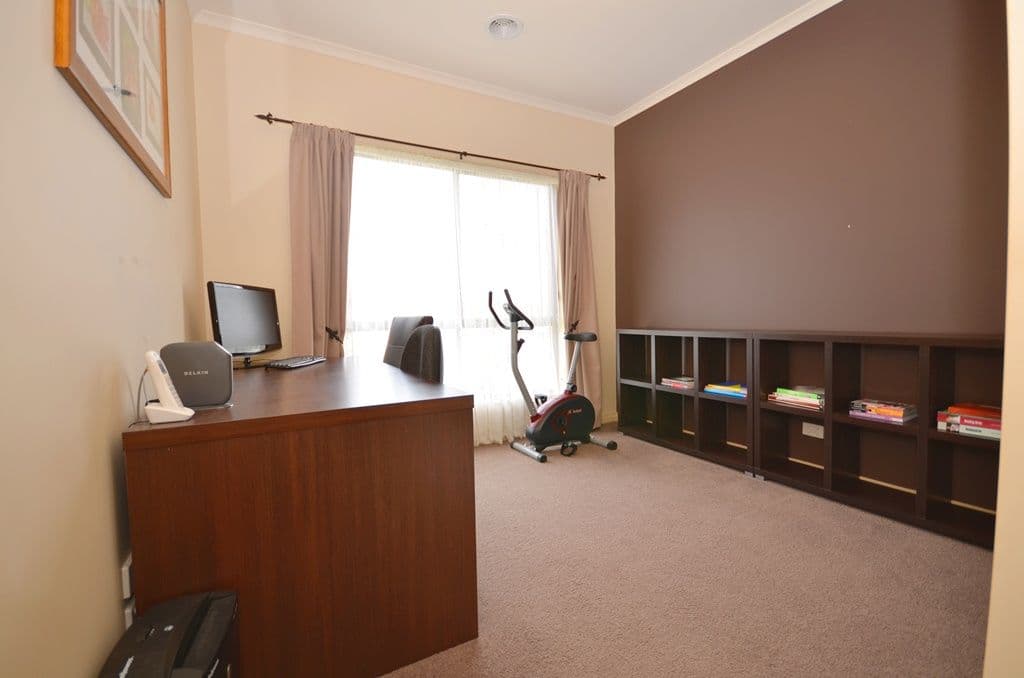 7/34 Menhennet Drive, DELACOMBE  Victoria  3356, Australia, Delacombe - Thumbnail 7