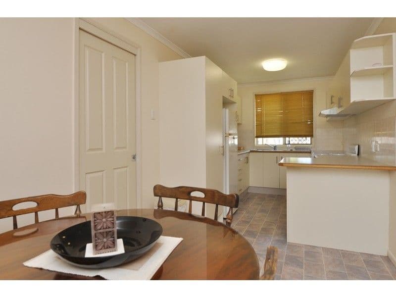 2A Yaldara Court, NEW AUCKLAND QLD 4680, New Auckland - Thumbnail 6
