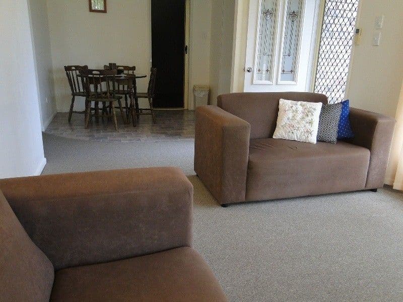2A Yaldara Court, NEW AUCKLAND QLD 4680, New Auckland - Thumbnail 2