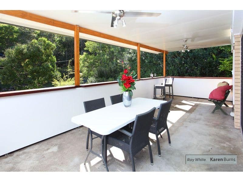 3 Wandella Street, CHAPEL HILL QLD 4069, Chapel Hill - Thumbnail 2