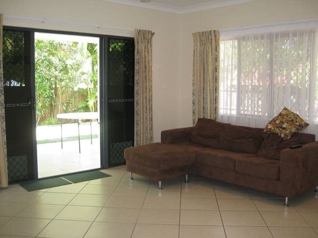 10 Wheatley Avenue, BENTLEY PARK QLD 4869, Bentley Park - Thumbnail 6