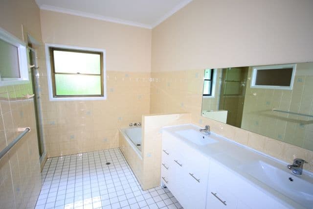 207 Rocky Passage Road, REDLAND BAY QLD 4165, Redland Bay - Thumbnail 5