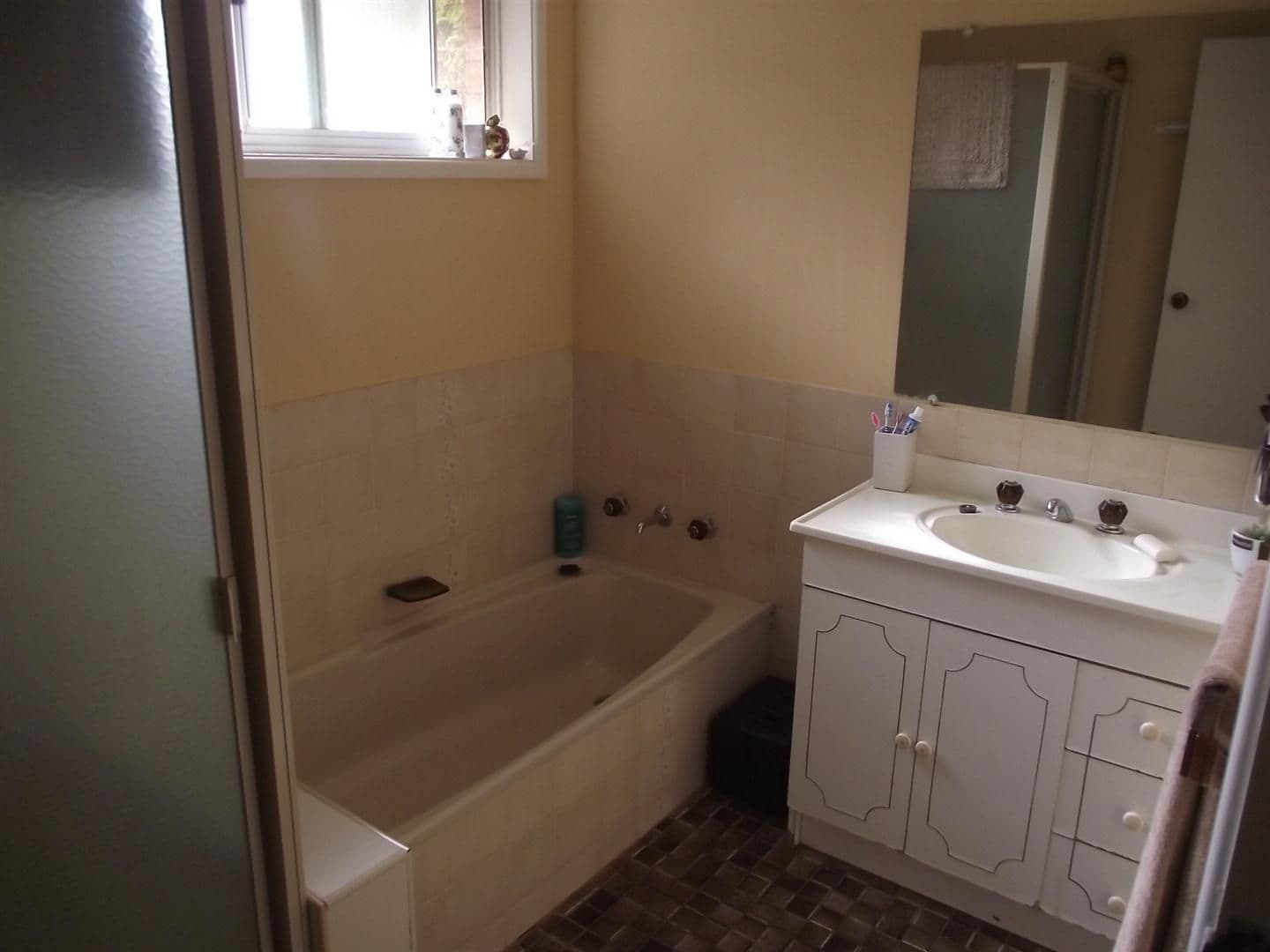 36 Middleton Street, PARKES NSW 2870, Parkes - Thumbnail 5