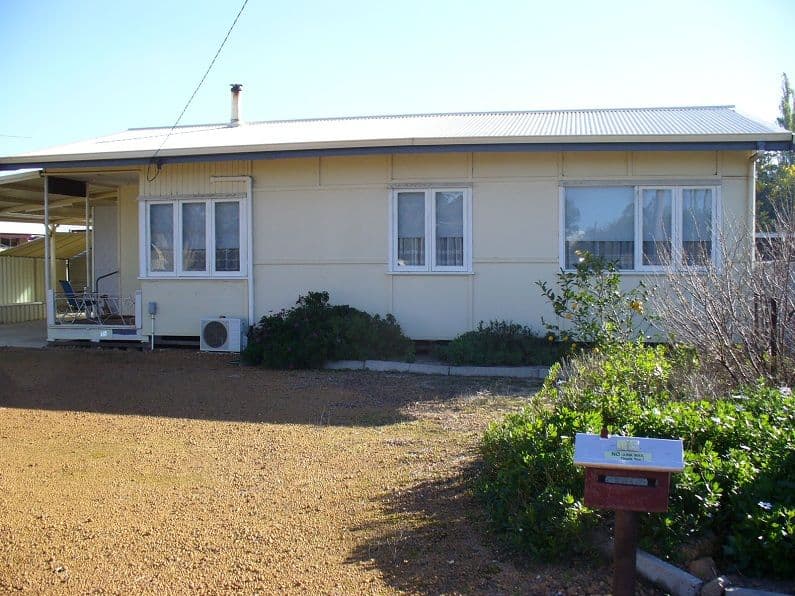 15 Devon Street, MANJIMUP WA 6258, Manjimup - Thumbnail 2