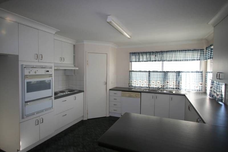 17 Saturn Street, CAPALABA QLD 4157, Capalaba - Thumbnail 3