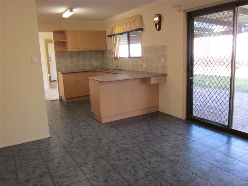 9 Callaghan Way, CAPALABA QLD 4157, Capalaba - Thumbnail 3