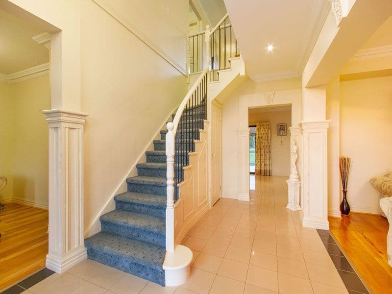 3 Caruana Drive, DINGLEY VILLAGE VIC 3172, Dingley Village - Thumbnail 2