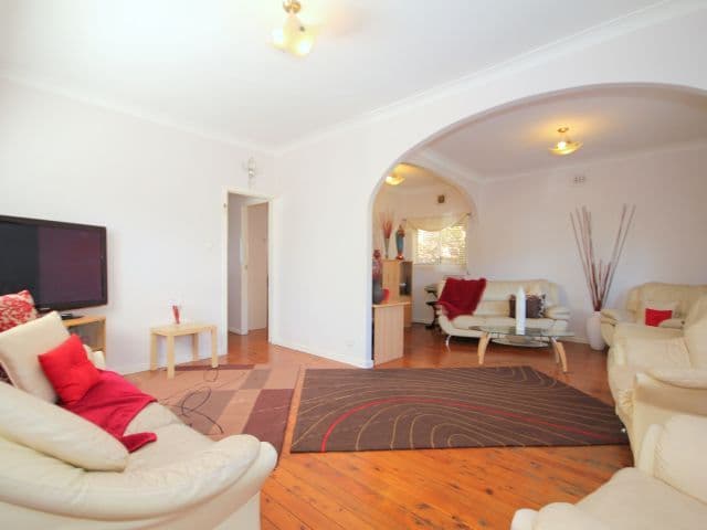 143 Noble Avenue, GREENACRE NSW 2190, Greenacre - Thumbnail 3