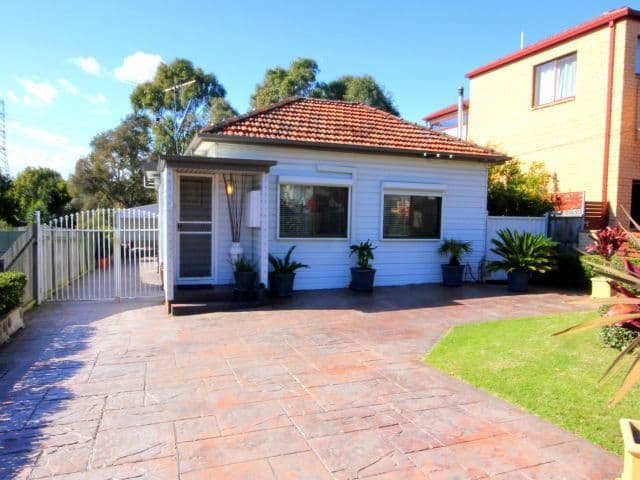 143 Noble Avenue, GREENACRE NSW 2190, Greenacre - Image 1