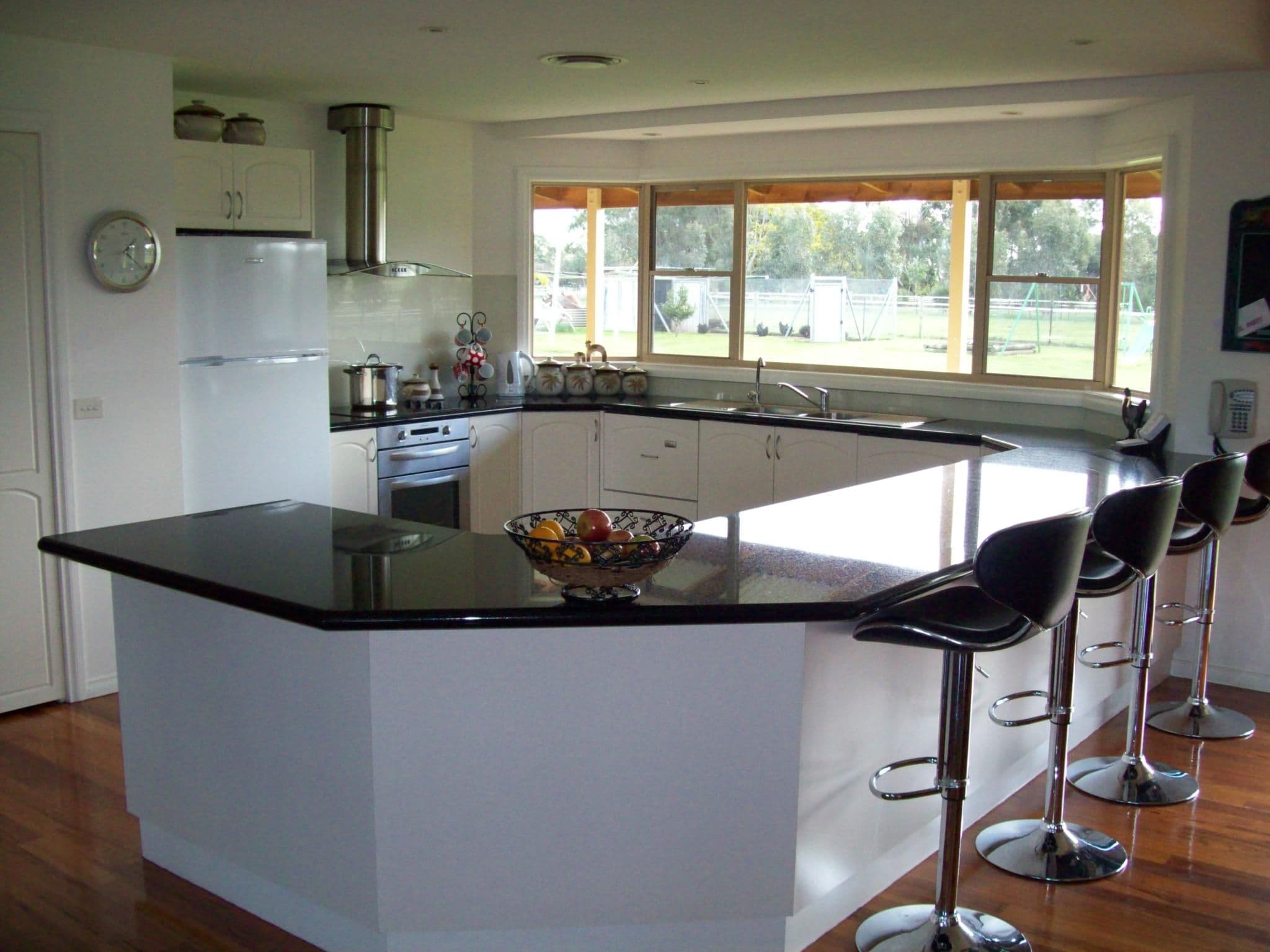 3 Fitzpatrick Road, HAMILTON VIC 3300, Hamilton - Thumbnail 3