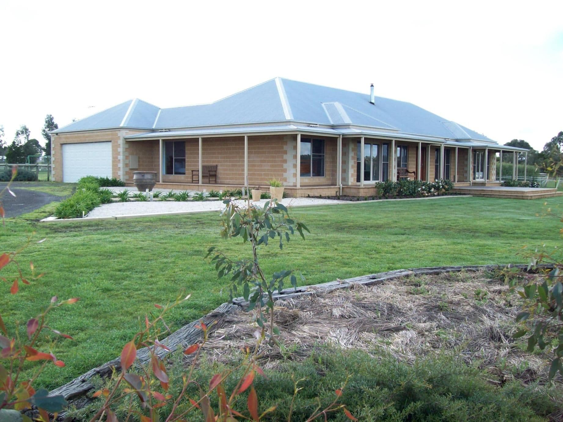3 Fitzpatrick Road, HAMILTON VIC 3300, Hamilton - Image 1