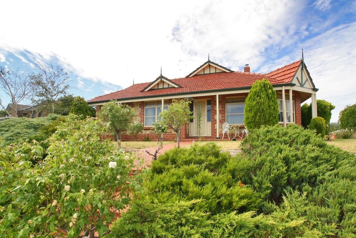 1 Highfield Drive, ABERFOYLE PARK SA 5159, Aberfoyle Park - Image 1