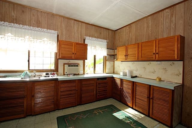 14 Swan Street, BRASSALL QLD 4305, Brassall - Thumbnail 7