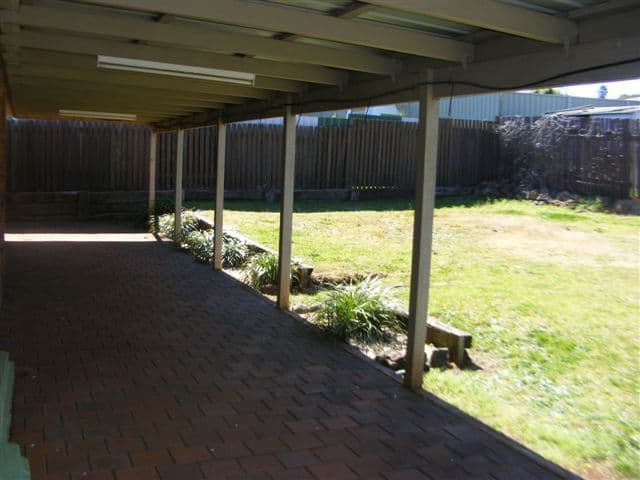 620 Greenwattle Street, NEWTOWN QLD 4350, Newtown - Thumbnail 2