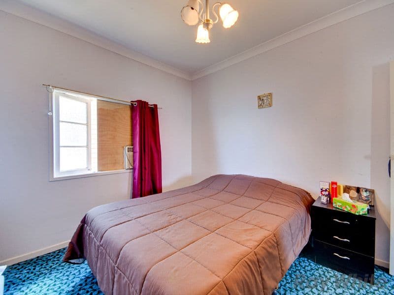 14 Edinburgh Castle Road, KEDRON QLD 4031, Kedron - Thumbnail 8
