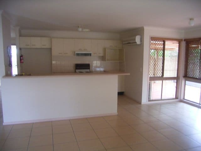 94 Oldfield Road, SINNAMON PARK QLD 4073, Sinnamon Park - Thumbnail 2