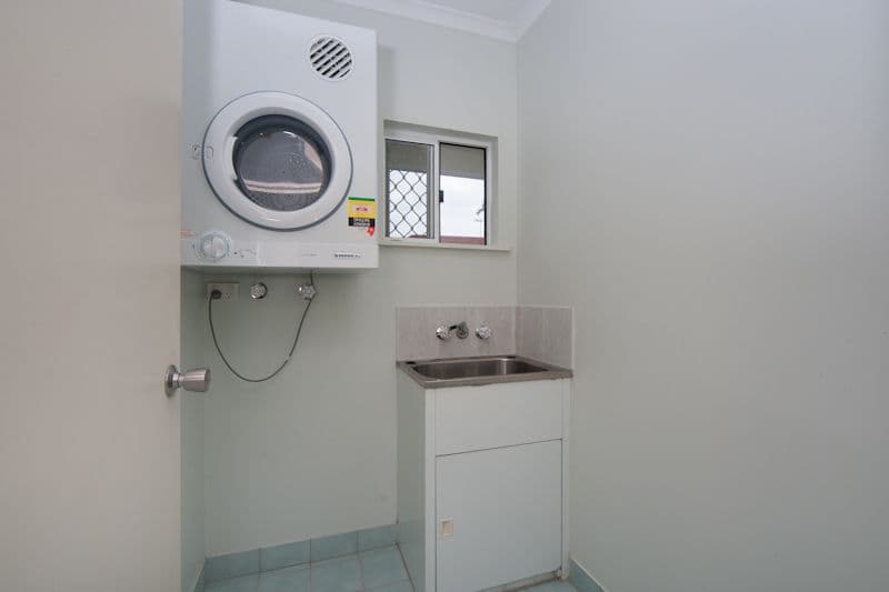 217 McCoombe Street, BUNGALOW QLD 4870, Bungalow - Thumbnail 6
