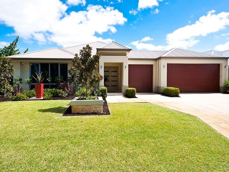 16 Edgehill Walk, PIARA WATERS WA 6112, Piara Waters - Image 1