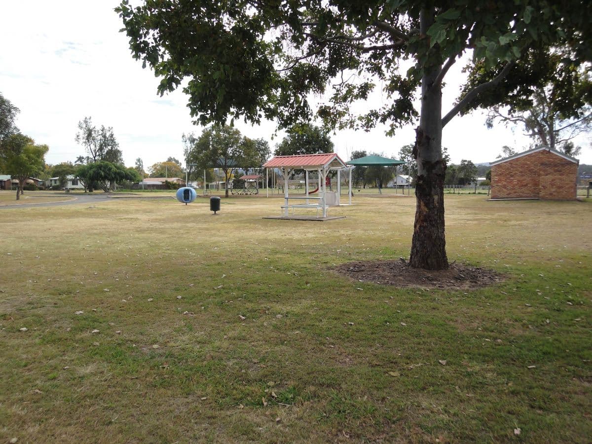 Cnr Plant and School Streets, HELIDON QLD 4344, Helidon - Thumbnail 4