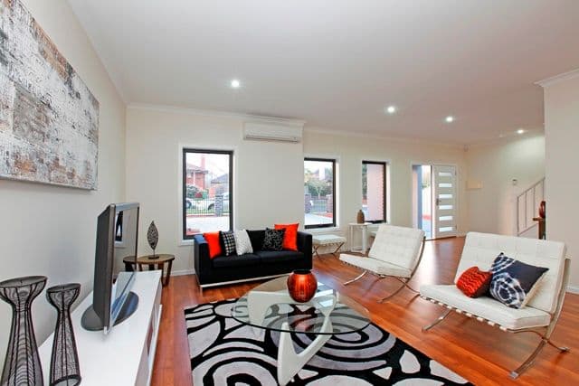 18 Evans Crescent, RESERVOIR VIC 3073, Reservoir - Thumbnail 3