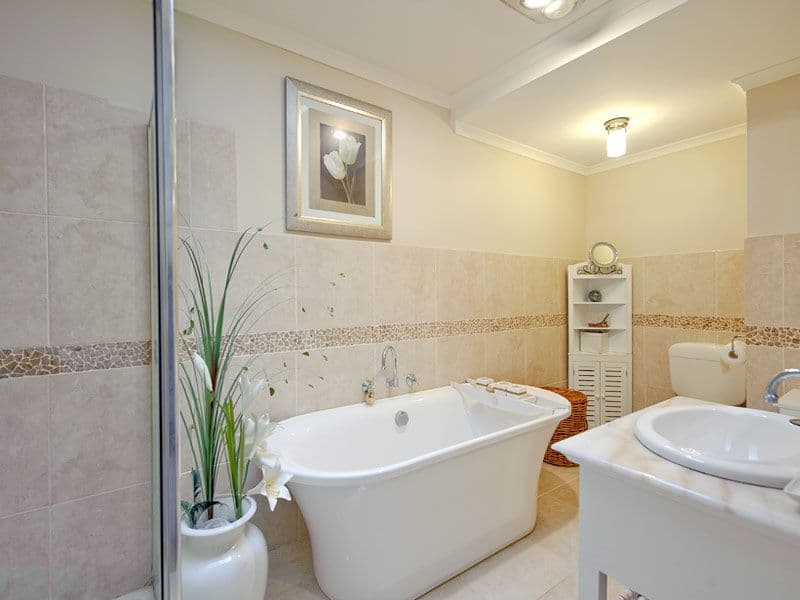 19 Ashley Street, BOX HILL NORTH VIC 3129, Box Hill North - Thumbnail 5