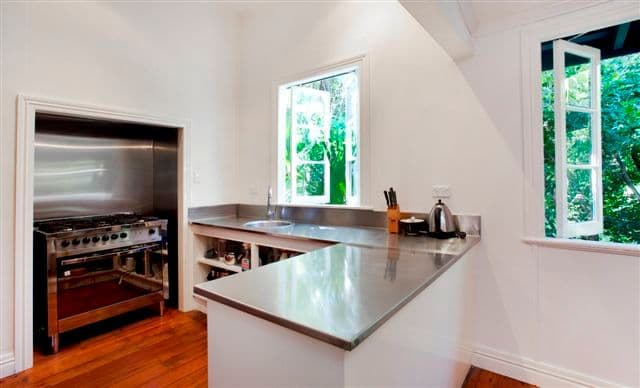 17 Quinton Street, KANGAROO POINT QLD 4169, Kangaroo Point - Thumbnail 3