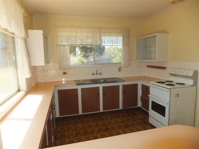 10 Moyna Court, HARRISTOWN QLD 4350, Harristown - Thumbnail 5