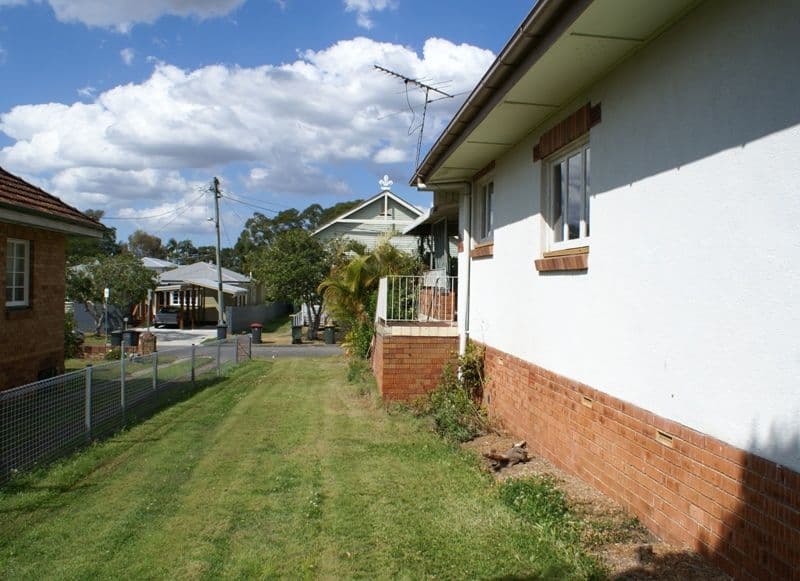 11 Young Street, GRACEVILLE QLD 4075, Graceville - Thumbnail 7