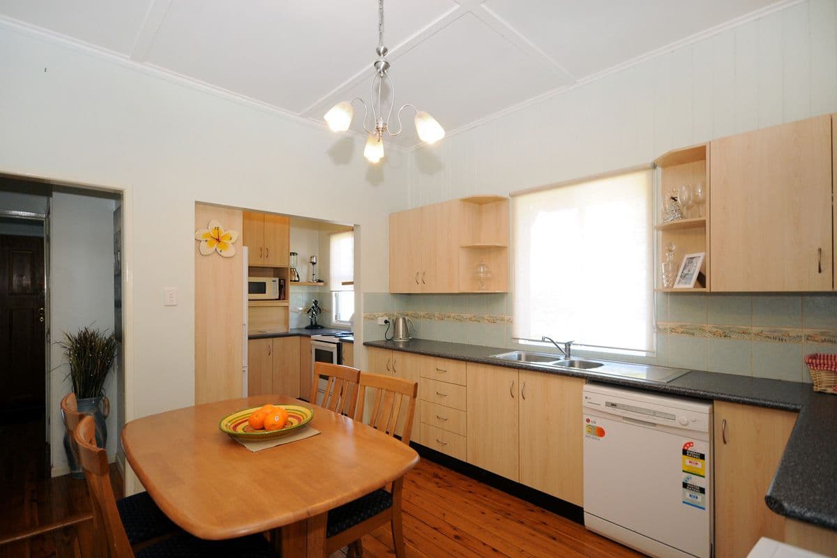 10 Brim Street, NEWTOWN QLD 4350, Newtown - Thumbnail 4
