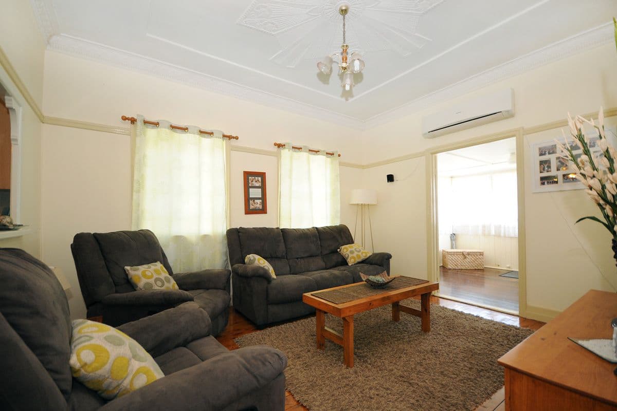 10 Brim Street, NEWTOWN QLD 4350, Newtown - Thumbnail 2