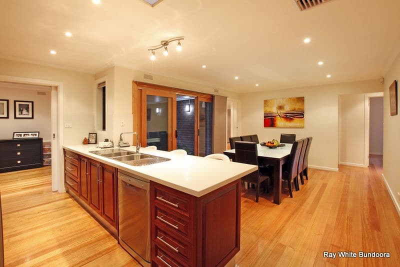 23 Streeton Circuit, MILL PARK VIC 3082, Mill Park - Thumbnail 5