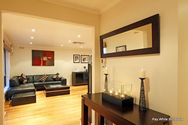 23 Streeton Circuit, MILL PARK VIC 3082, Mill Park - Thumbnail 2