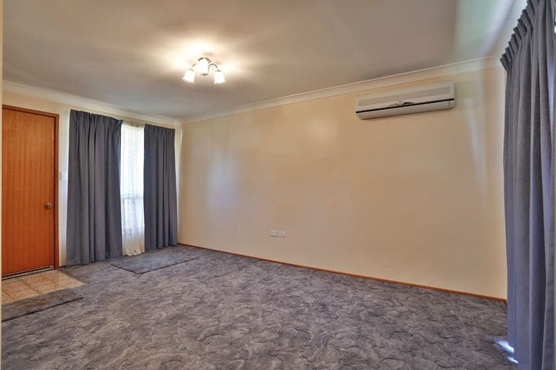 5 Ansett Court, WILSONTON QLD 4350, Wilsonton - Thumbnail 2