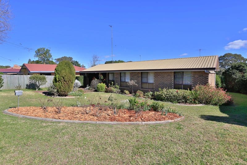 5 Ansett Court, WILSONTON QLD 4350, Wilsonton - Image 1