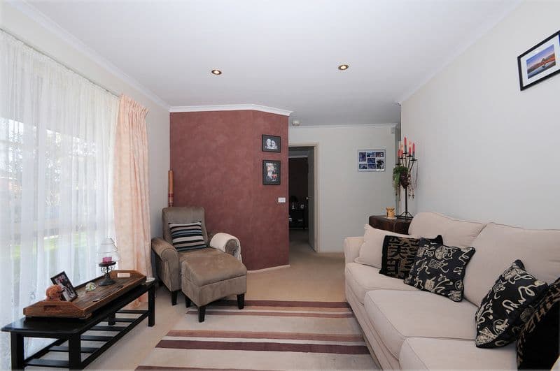 11 Tolga Close, CARRUM DOWNS VIC 3201, Carrum Downs - Thumbnail 2