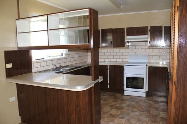 34 Blackrock Road, BLACKROCK QLD 4850, Blackrock - Thumbnail 4