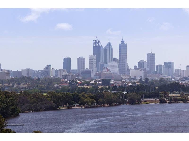 32/18 Tanunda Drive, RIVERVALE WA 6103, Rivervale - Image 1