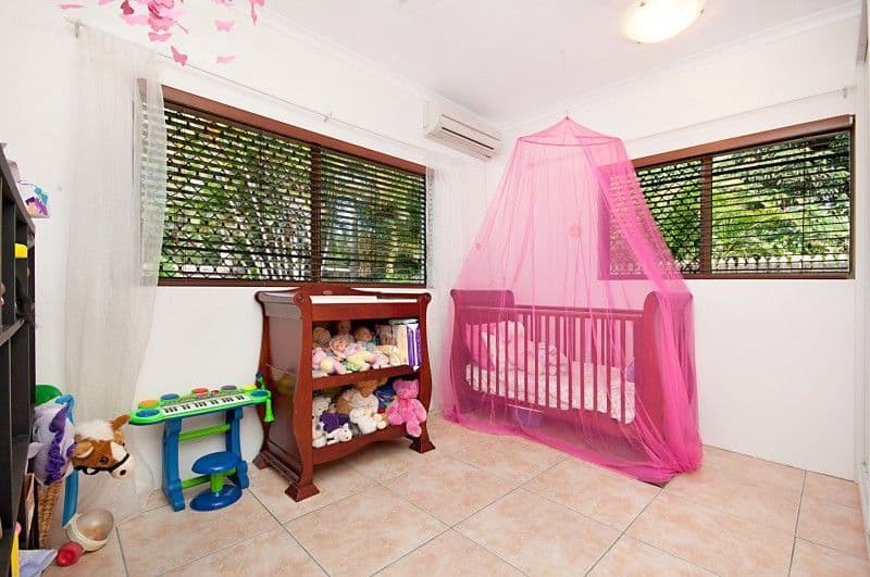 10 Tristania Street, HOLLOWAYS BEACH QLD 4878, Holloways Beach - Thumbnail 8