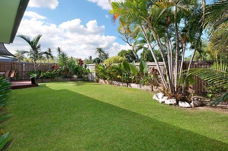 10 Tristania Street, HOLLOWAYS BEACH QLD 4878, Holloways Beach - Thumbnail 2