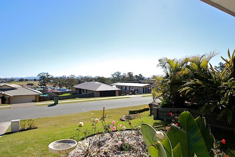 11 Benjamin Court, YAMANTO QLD 4305, Yamanto - Thumbnail 2