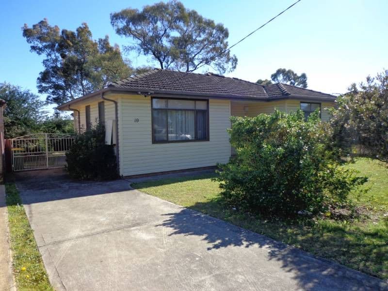 19 Townview Road, MOUNT PRITCHARD NSW 2170, Mount Pritchard - Thumbnail 2