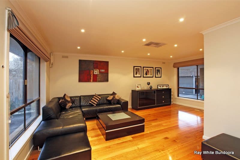 23 Streeton Circuit, MILL PARK VIC 3082, Mill Park - Thumbnail 3
